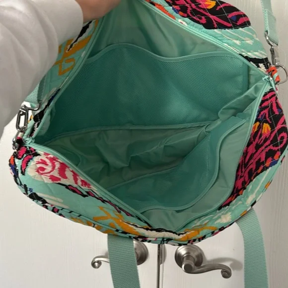 Vera Bradley Travel Duffel Bag NEW - Picture 4 of 5